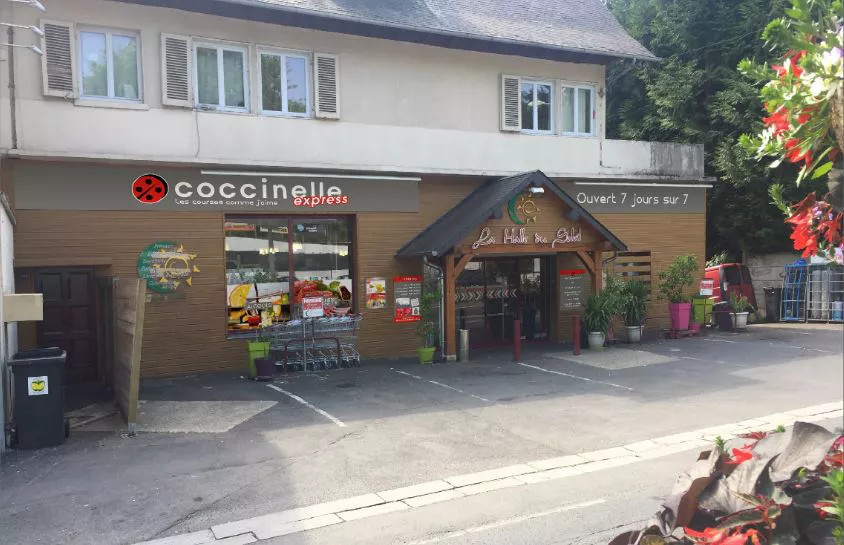 05111 Lisieux, 6 juin Clle Express