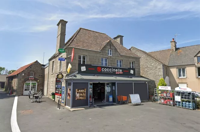 05241 Flamanville, Château Clle EX